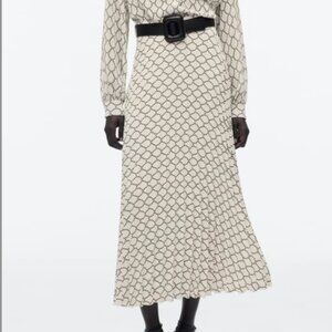 Zara Printed Pleated Skirt (NWT)